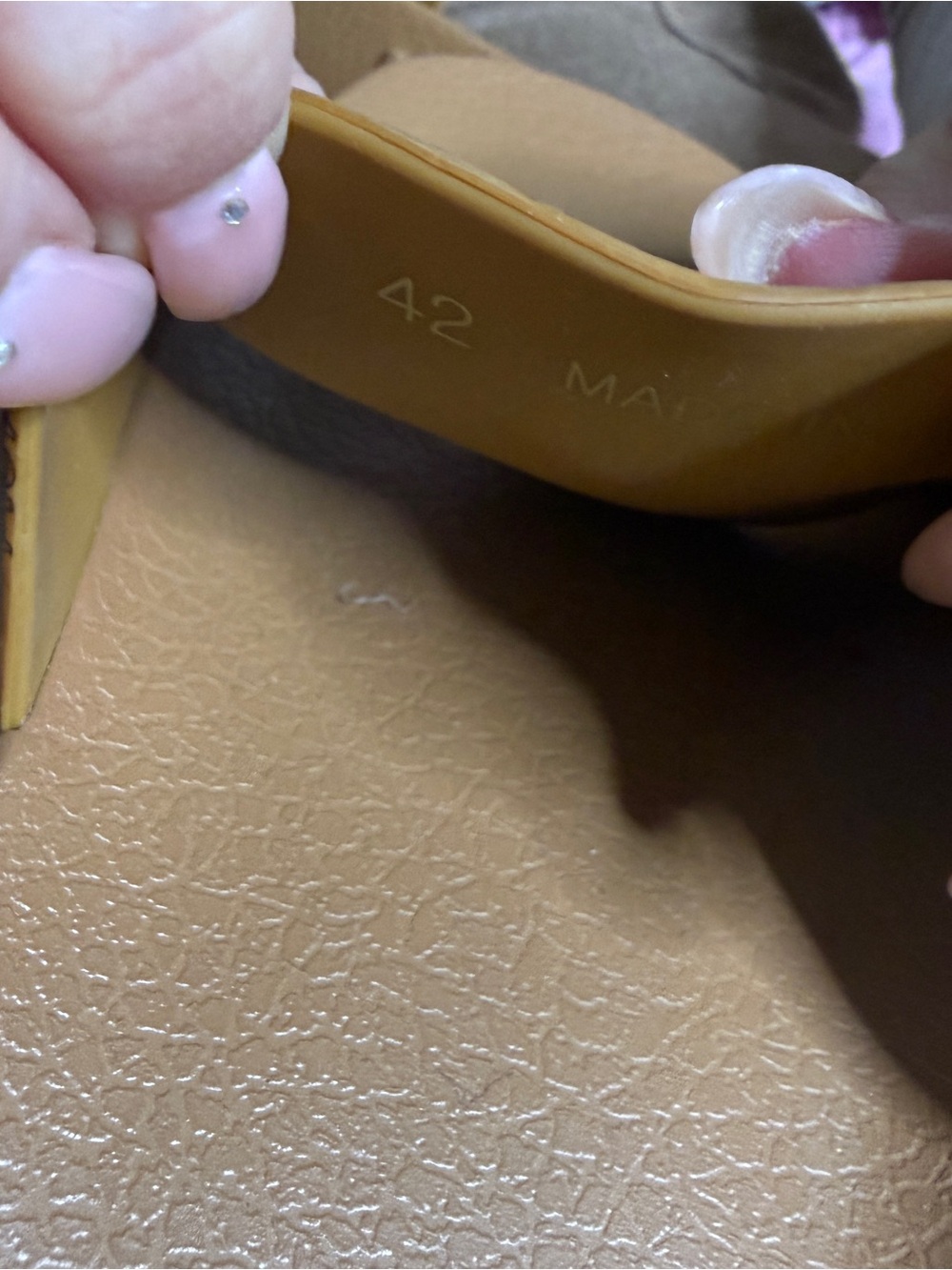 MCM Mens’s Flip flops - Picture 5 of 8